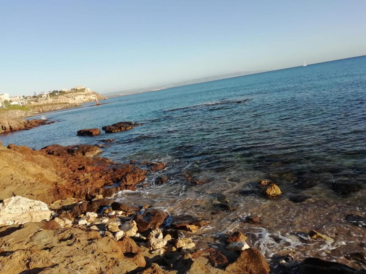 La Trinacria Di Capo Passero Portopalo Di Capo Passero Zewnętrze zdjęcie